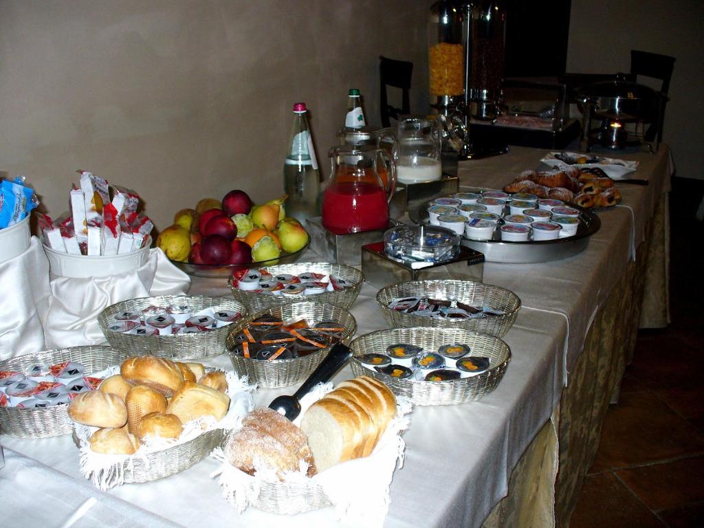 Hotel & Spa L'Antico Forziere Deruta Δωμάτιο φωτογραφία